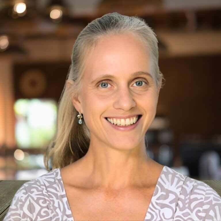 דנה דברת לביא